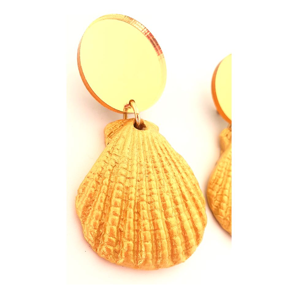 'Schiaparelli & the Sea' Gold Scallop Shell Earrings