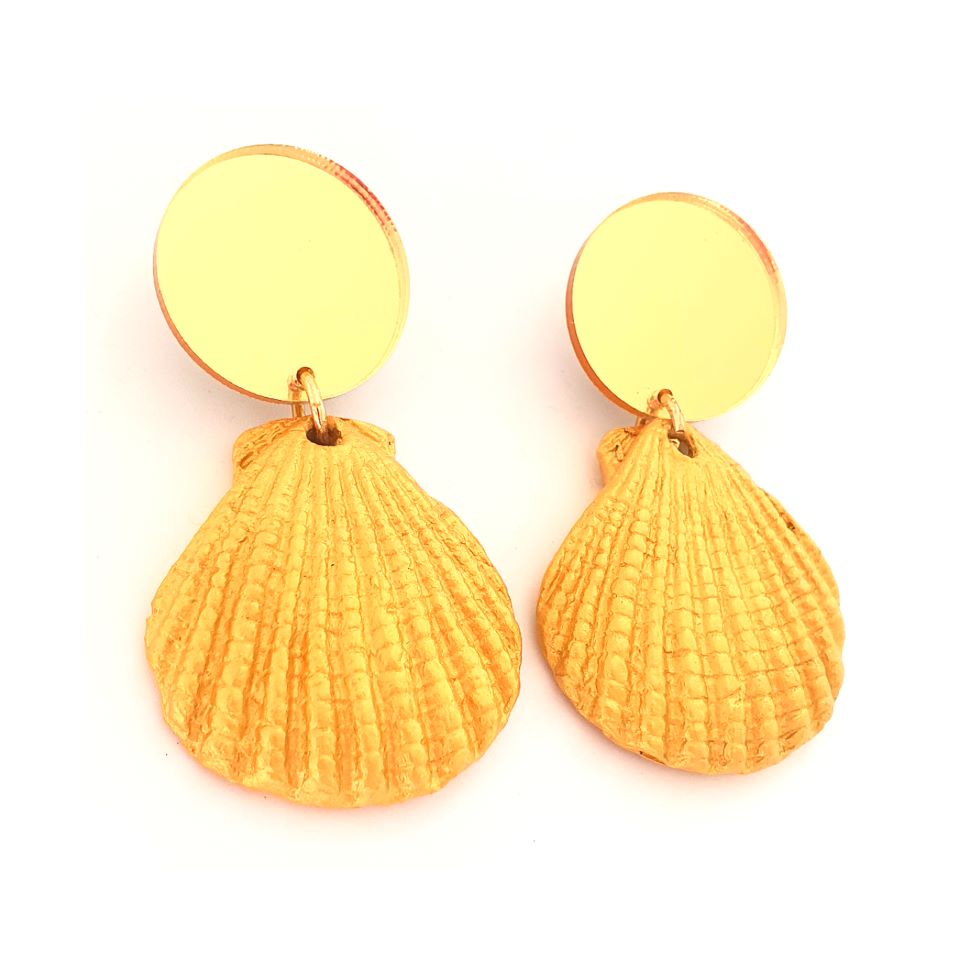 'Schiaparelli & the Sea' Gold Scallop Shell Earrings