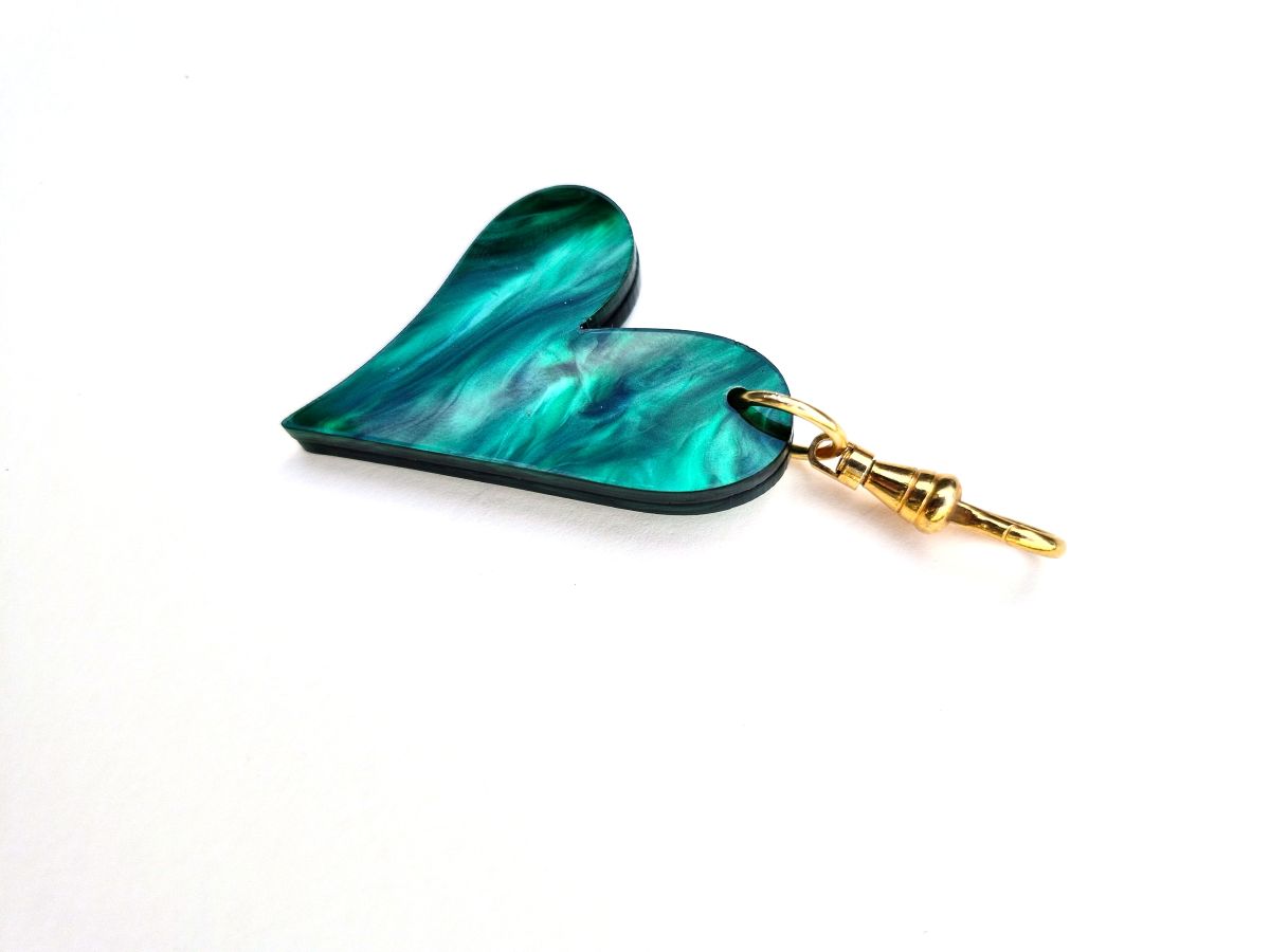 'croí i mo lámh' heart charm
